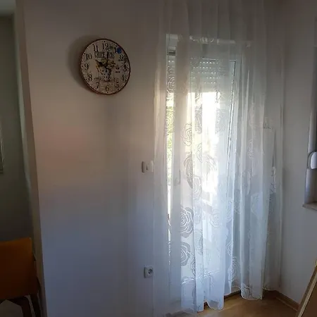 Gostinjska kuća Apartman Maja