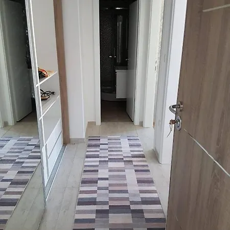Gostinjska kuća Apartman Maja *
